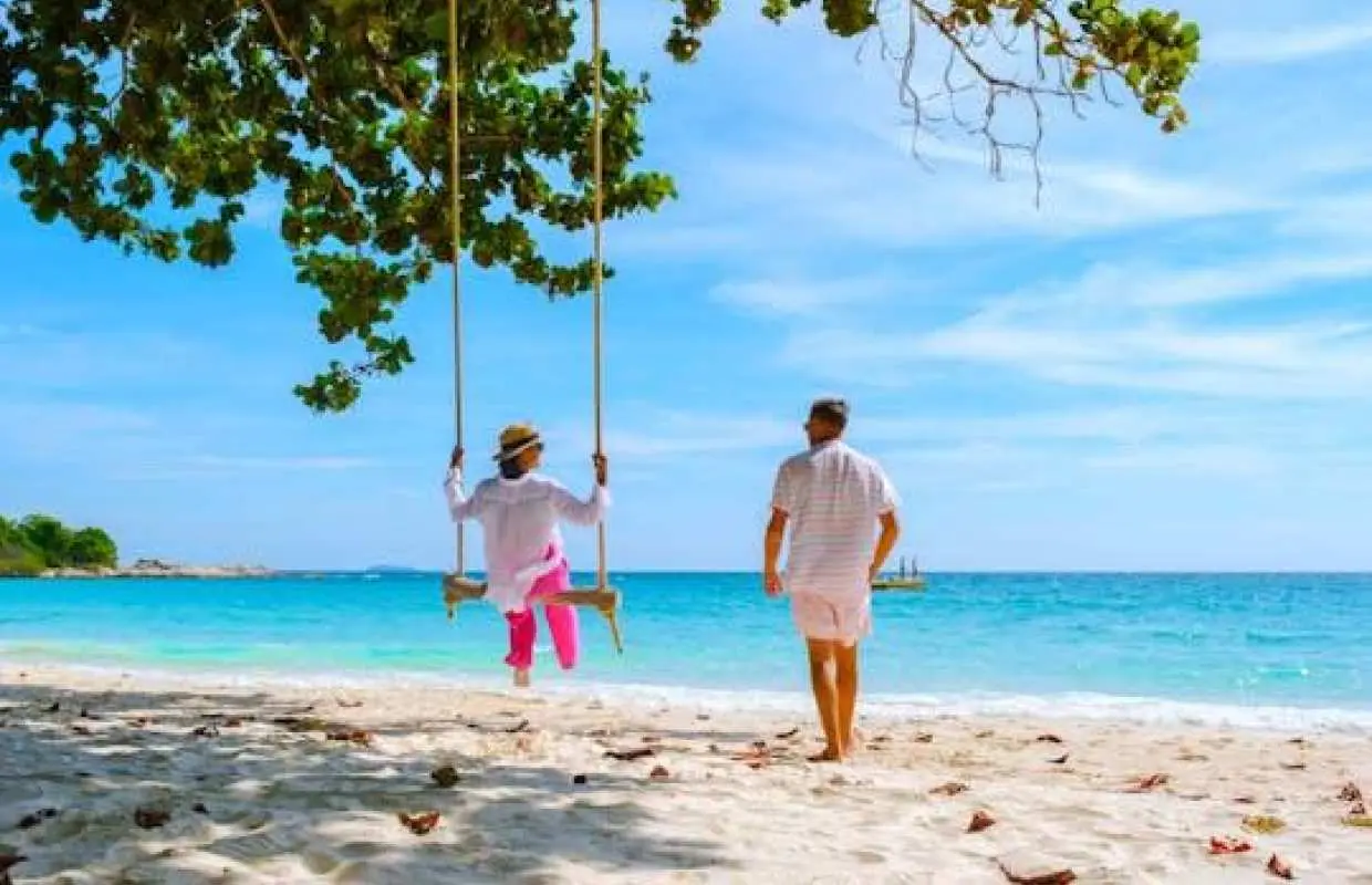 Self-Guided Day Tour to Koh Samet Island from Bangkok