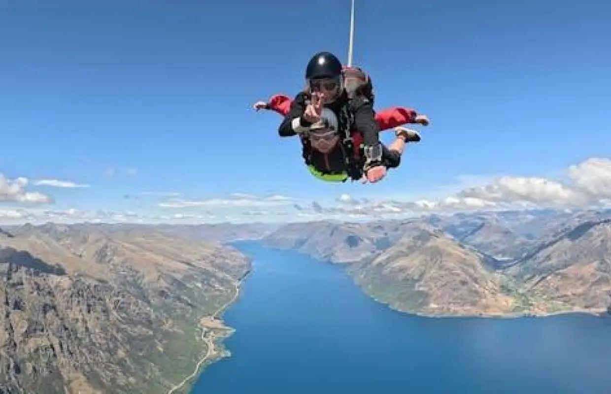 15,000ft Skydiving Experience in Queenstown