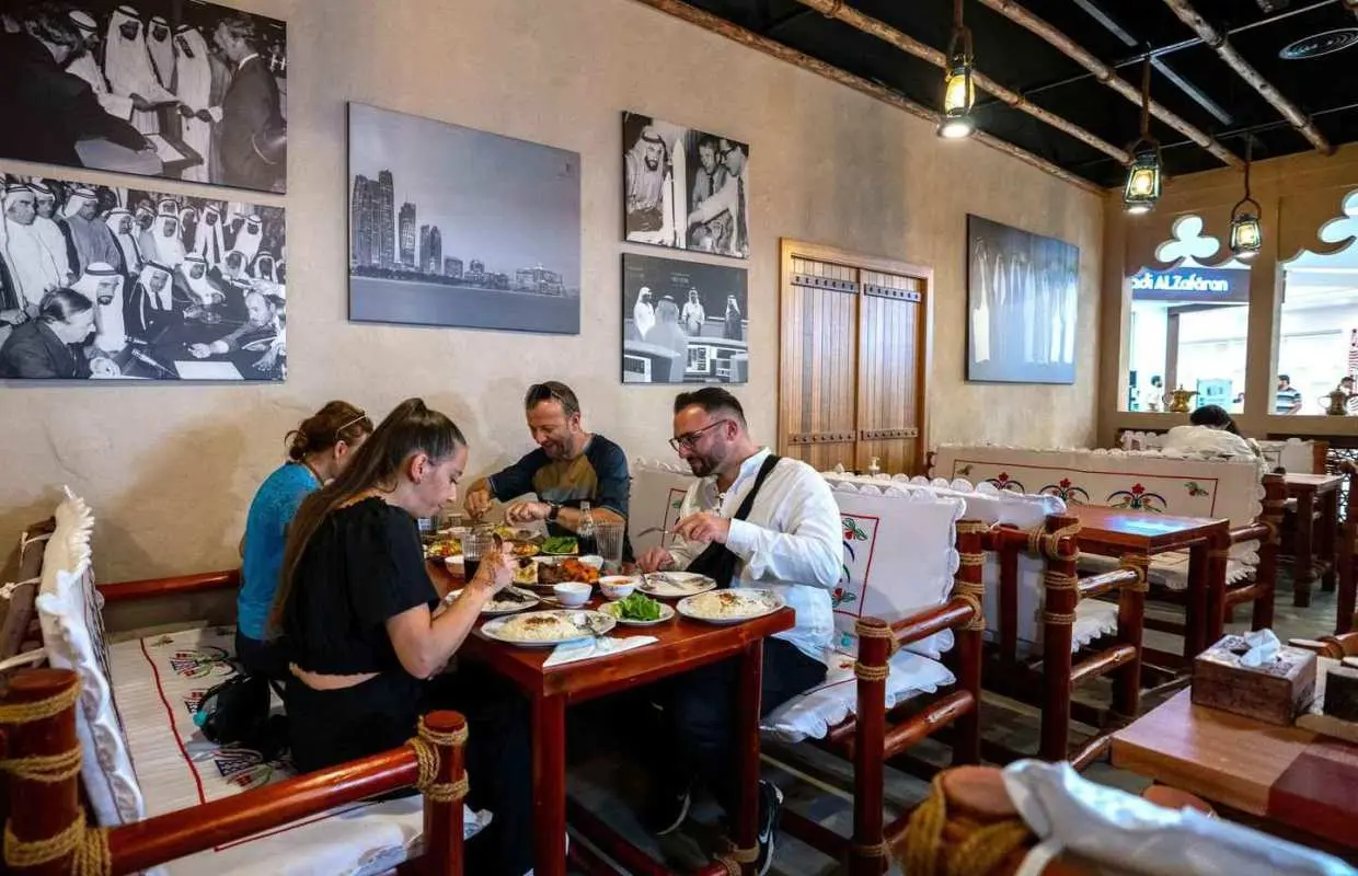 Abu Dhabi: Ethnic Emirati Dining Experience｜United Arab Emirates