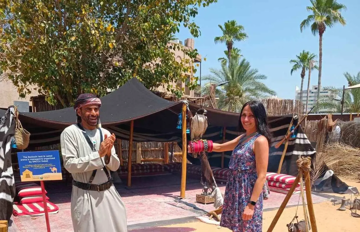 Dubai: Old Town Guided Walking Tour with Souks and Abra Ride｜United Arab Emirates