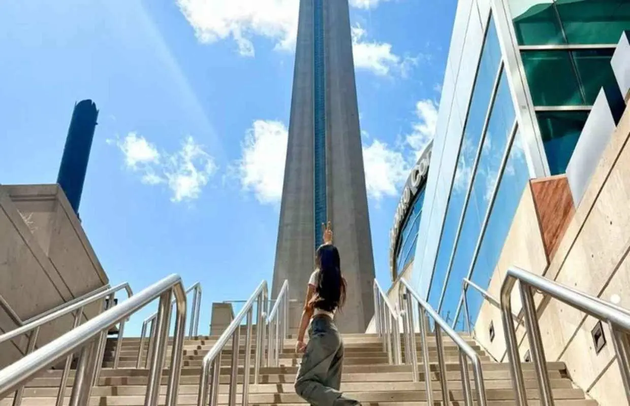 Toronto – Private 2-Hour Photoshoot with a Pro Photographer｜Canada