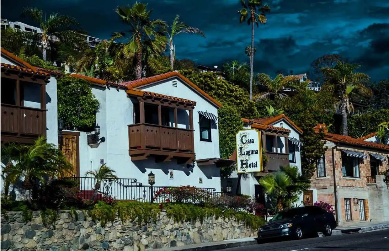 Laguna Lanterns & Laments Ghost Tour｜United States
