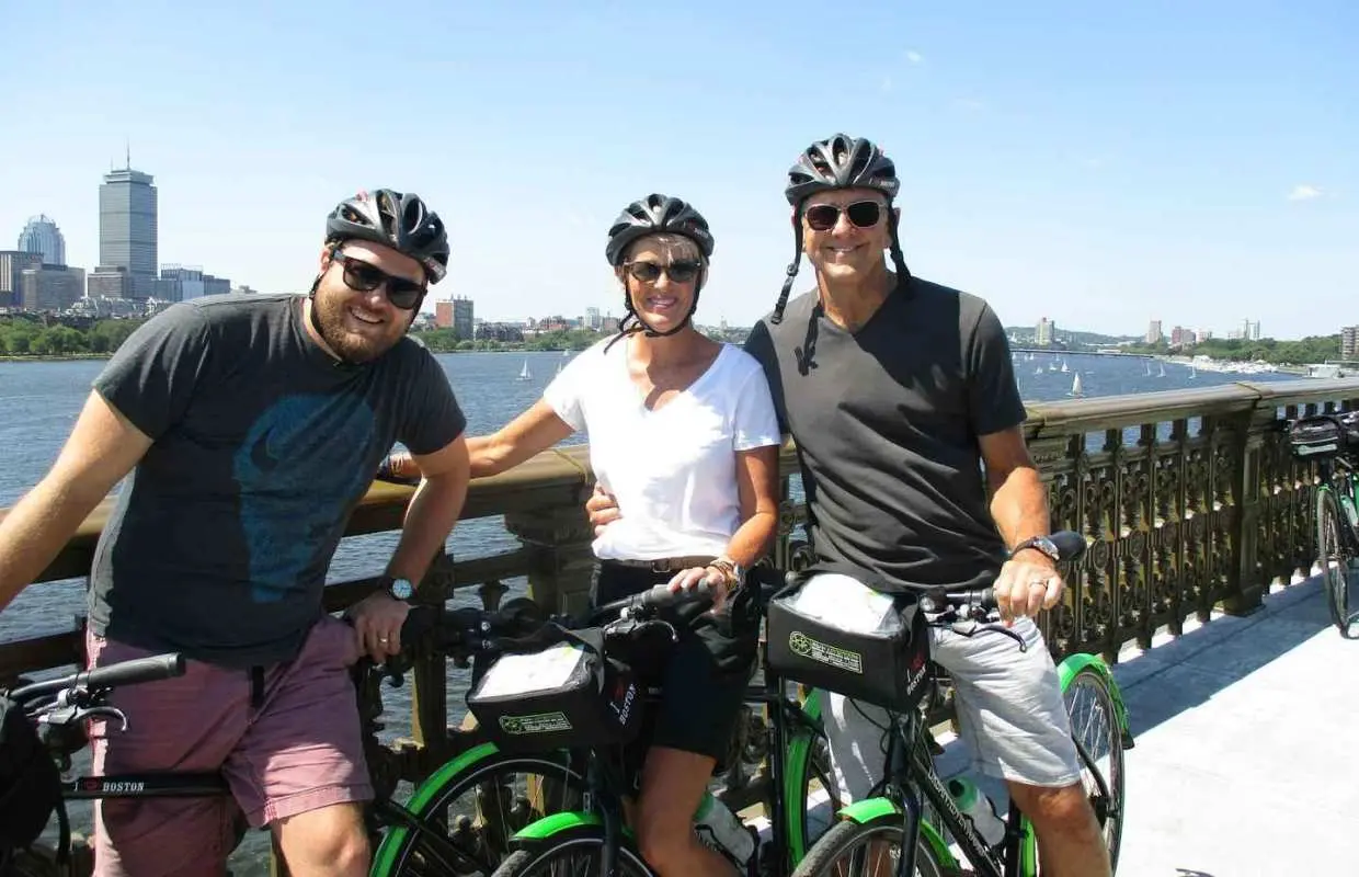 From Boston: Guided Bike Tour of Cambridge｜United States