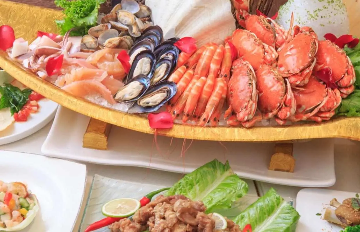 台中｜仲信金鬱金香酒店｜品東西自助百匯 Buffet 平日午晚餐單人吃到飽