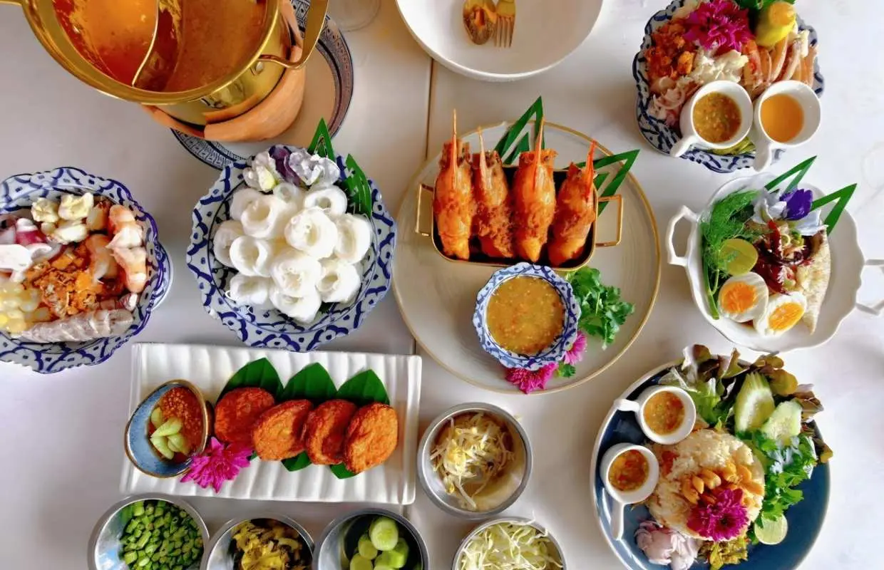 泰國芭達雅｜【餐廳預訂】Khanom Sen Khun Ya 老奶奶泰式料理餐廳預約服務