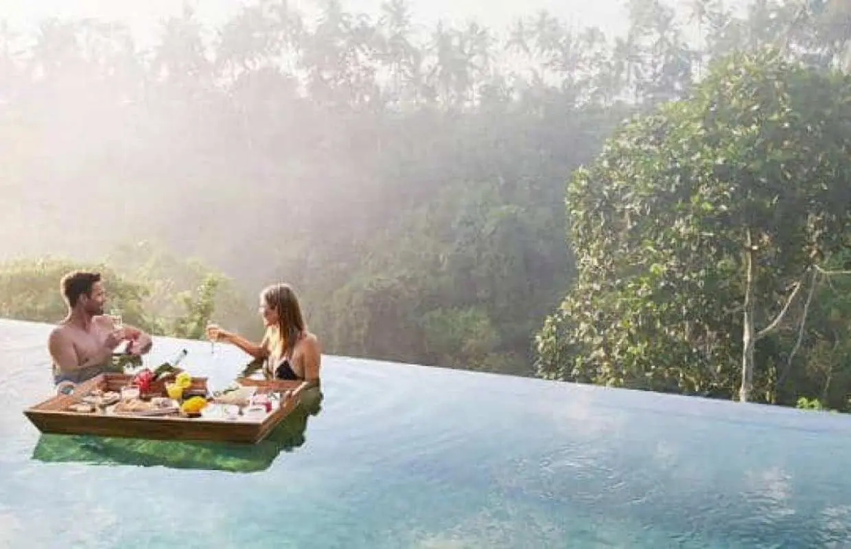Ubud : Private Floating Breakfast, Jungle Swing and Romantic Spa