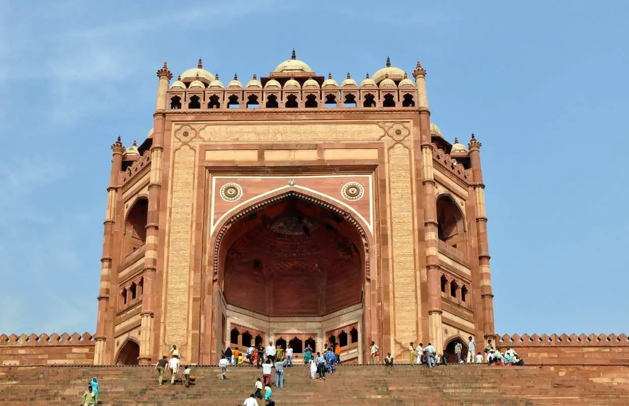 Agra To Jaipur Drop with Visit to Fatehpur Sikri & Chand Baori Including Local Guide Service.