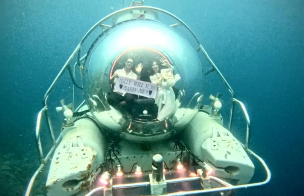 Tour khám phá UFO dưới nước tại Bali Nusa Penida | Tránh bị ướt khi khám phá rạn san hô và sinh vật biển | Khởi hành từ Bali