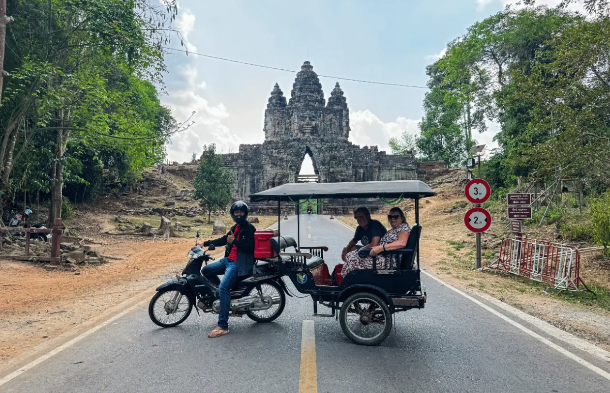 暹粒出發的吳哥窟嘟嘟車之旅，可欣賞日出或日落