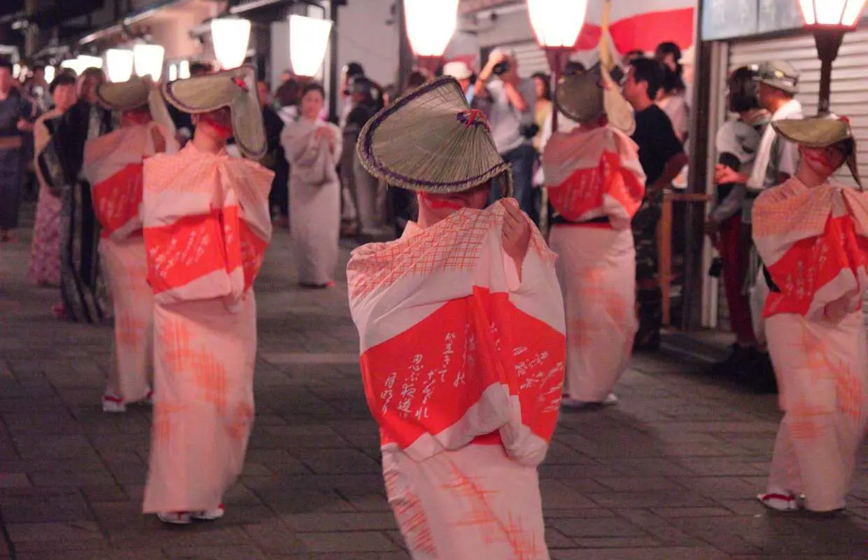 越中八尾「おわら風の盆」と五箇山「こきりこ踊り」 1泊2日観光ツアー（富山県富山市八尾）