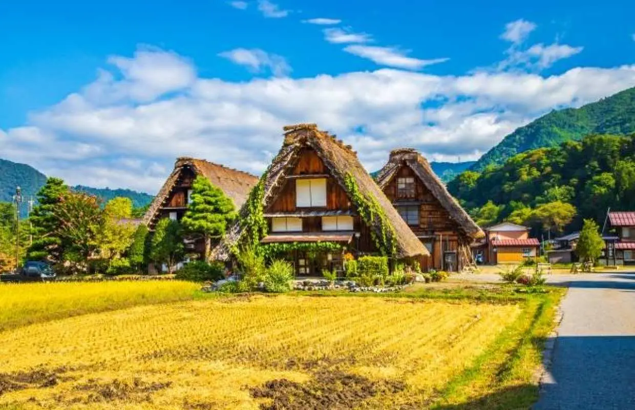 [Guaranteed Departure for Solo Traveler] Nagoya, Chubu, Japan Day Trip | Takayama Old Town, Shirakawa-go Gassho-zukuri Village, Kamikochi, Shin-Hotaka Ropeway | Optional Carpooling & Private Car Options | Guaranteed Departure