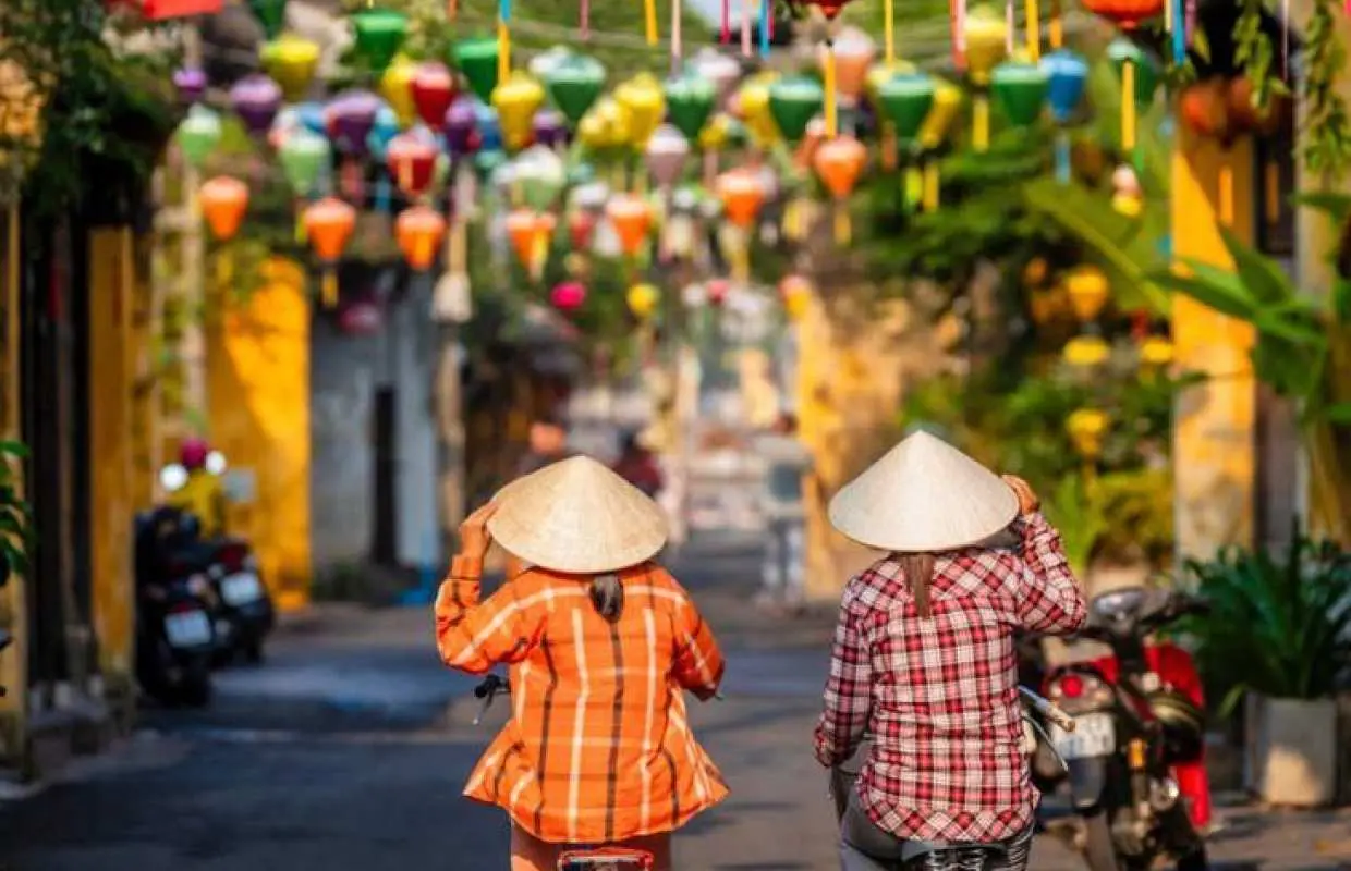 Vietnam Tourist E-Visa | Fast & Hassle-Free Online Service | Regular & VIP 1-Hour Express