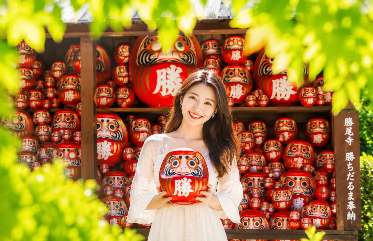 【大阪発・1名様からグループツアー可】京都のあらゆる風景に恋する｜美山合掌造り集落、勝尾寺、竹林、そして幸運を呼ぶ野宮神社を巡るロマンチックな日帰り旅。