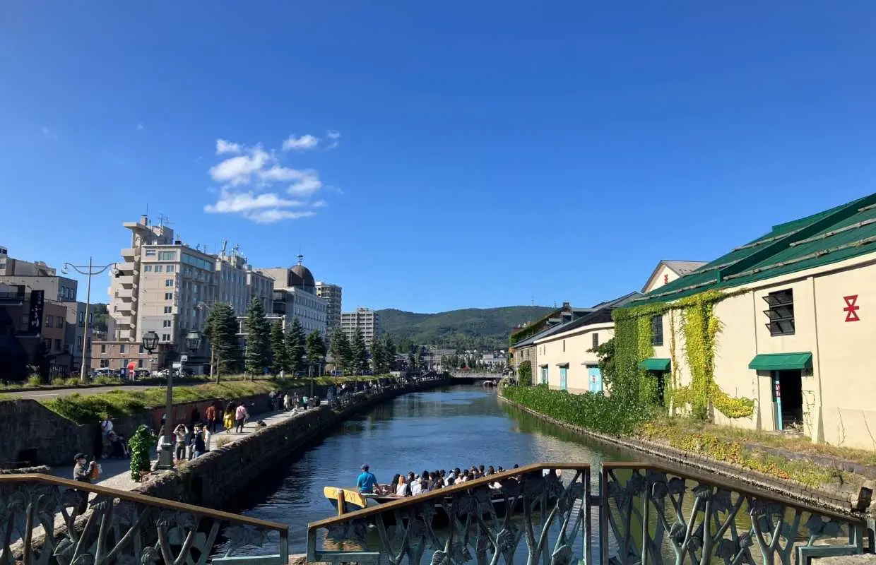 Hokkaido Otaru Half-Day Free Sightseeing / Bus Tour / Departing from New Chitose Airport and Arriving in Sapporo