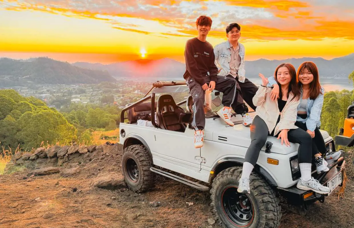 Tour ngắm bình minh trên núi Batur bằng xe Jeep kết hợp tham quan Cretya Ubud | Khởi hành từ Bali