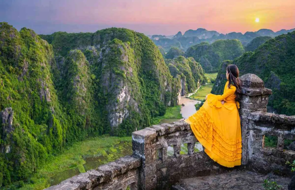 Ninh Binh & Ha Long Bay 2D1N Tour | Hoa Lu, Trang An, Mua Cave & Luxury 5-Star Cruise | Departure From Hanoi