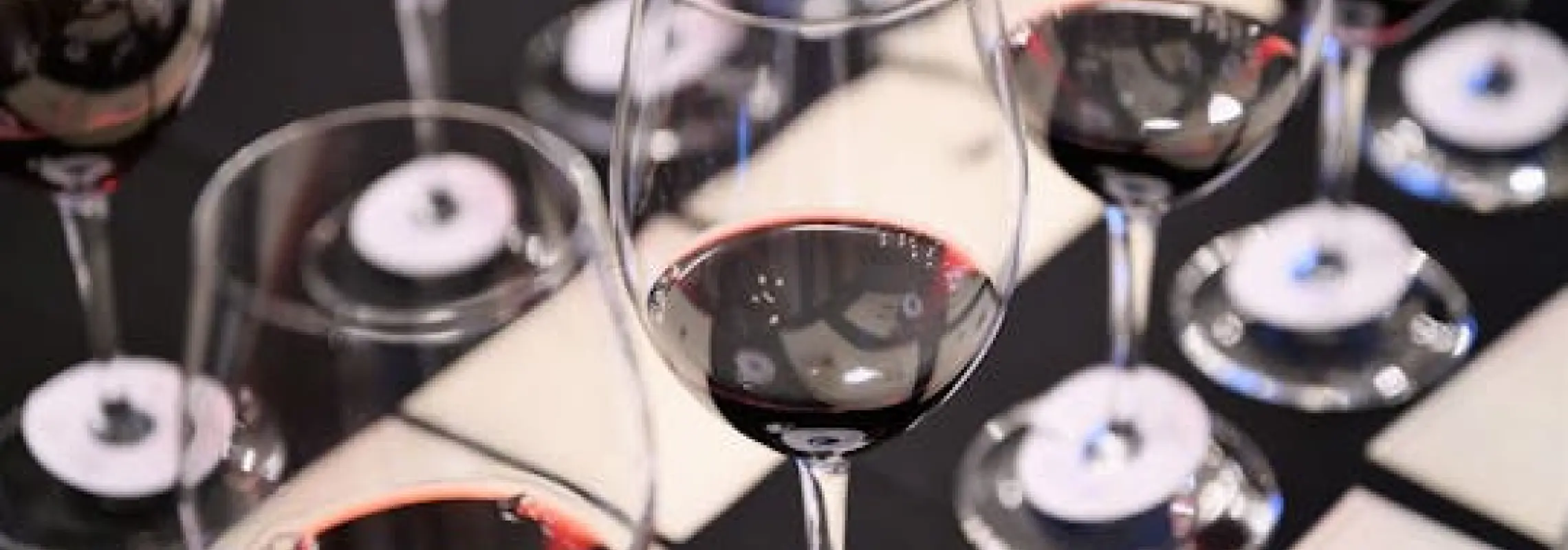在歷史悠久的巴黎餐廳舉辦私人葡萄酒大師班