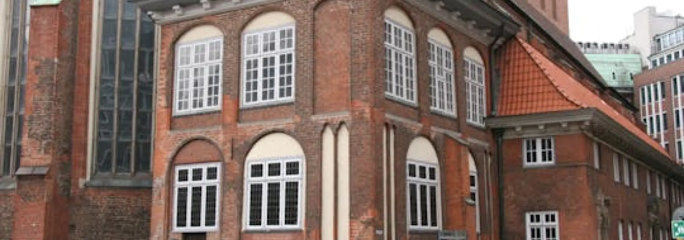Churches, monasteries, and convents tour of Hamburg old town