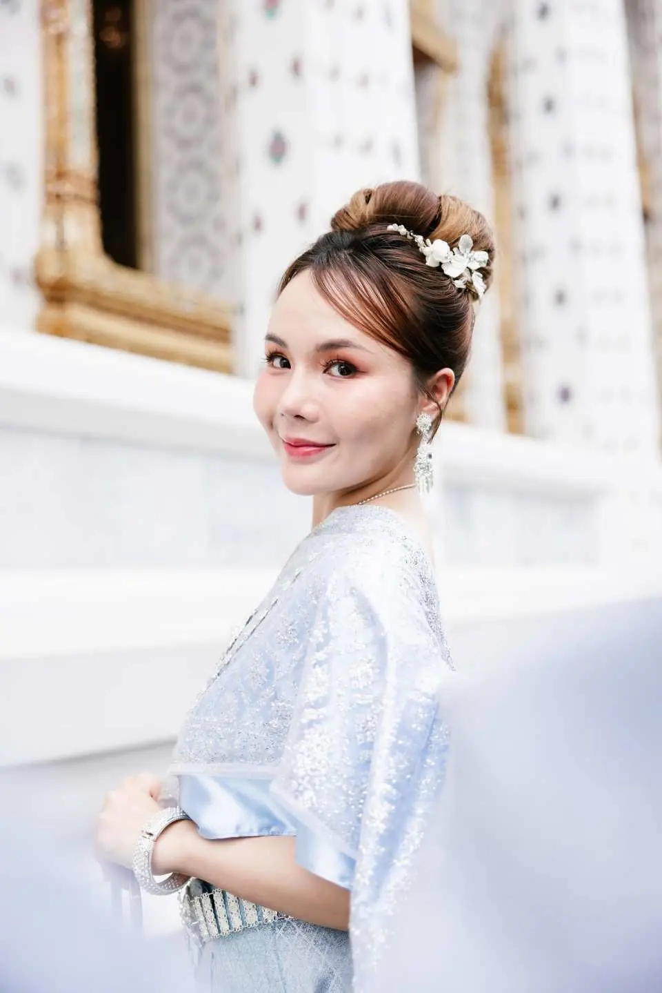 Bangkok Thai Costume Rental: Traditional Dress Experience - KKday