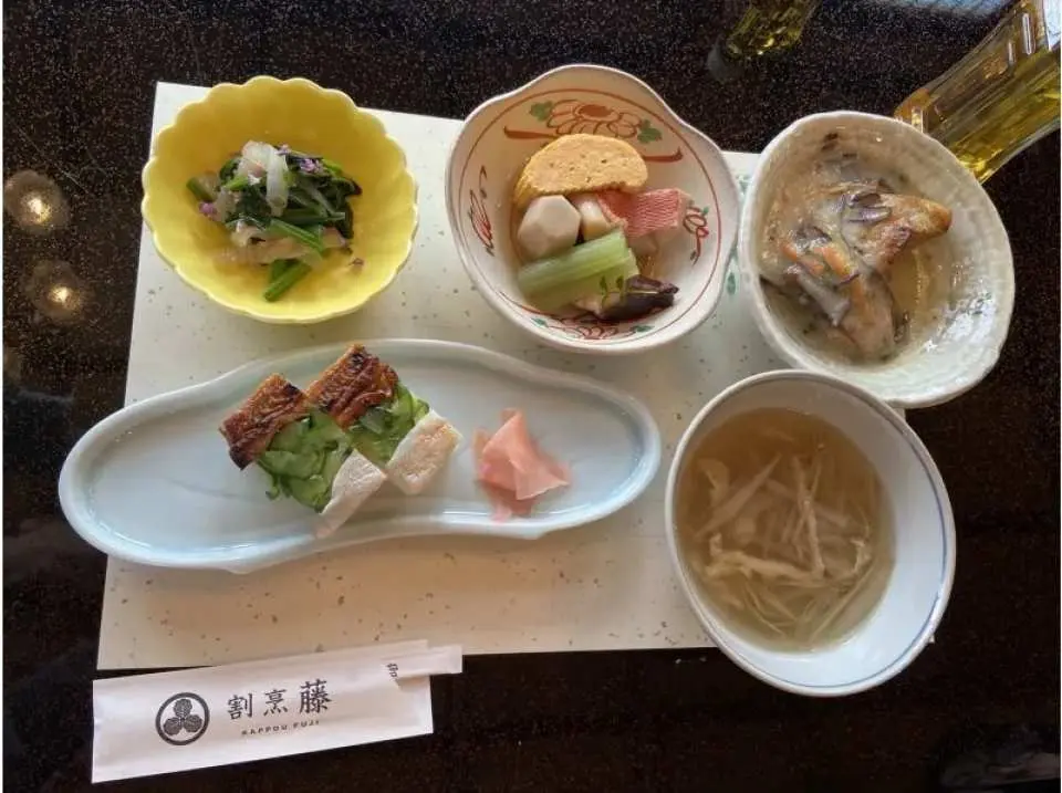 宿場町の国登録有形文化財で200年前に侍に提供した料理を食べる（大阪
