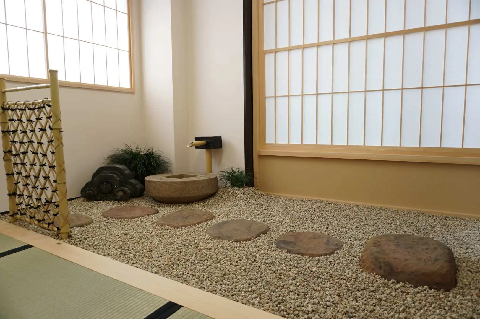 Enter a Japanese-style room to kick off the tea ceremony