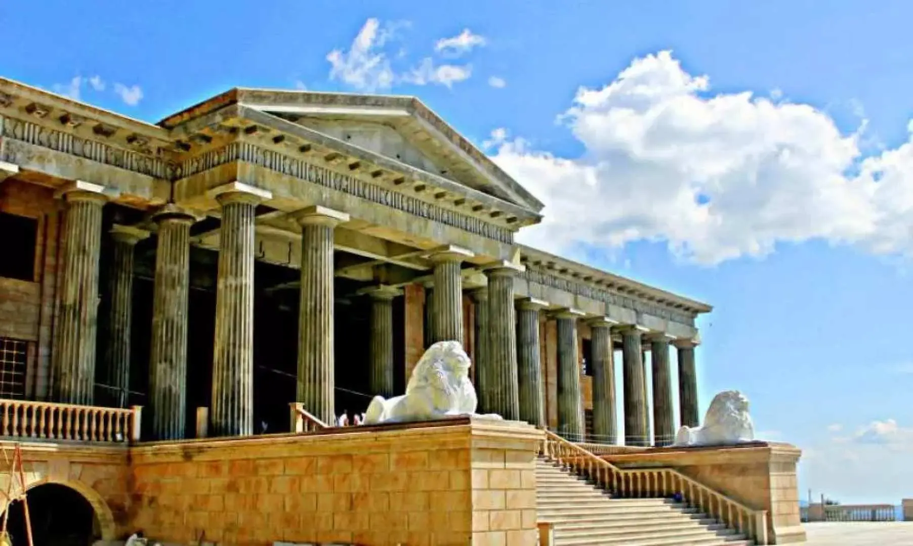 Explore the beautiful Temple of Leah
