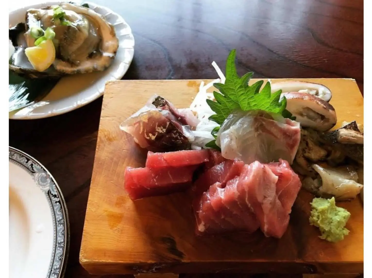 含鲜鱼午餐！ ！您可以享用充分利用时令鱼类烹制的菜肴。