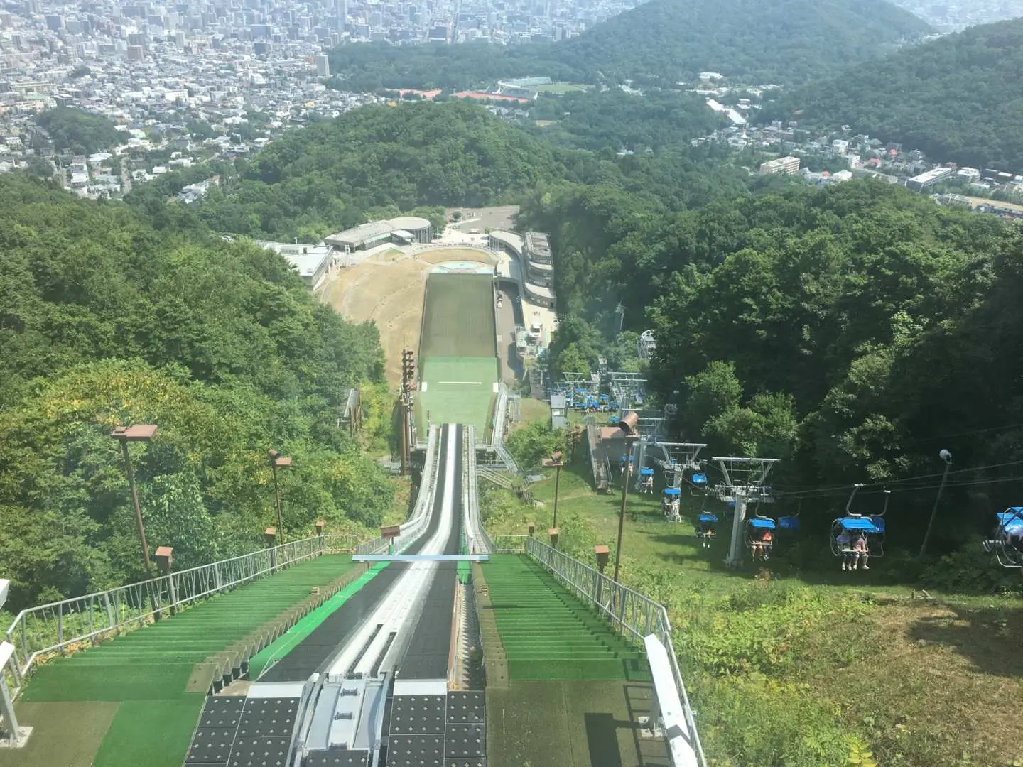 大倉山ジャンプ競技場（60分無料見学）