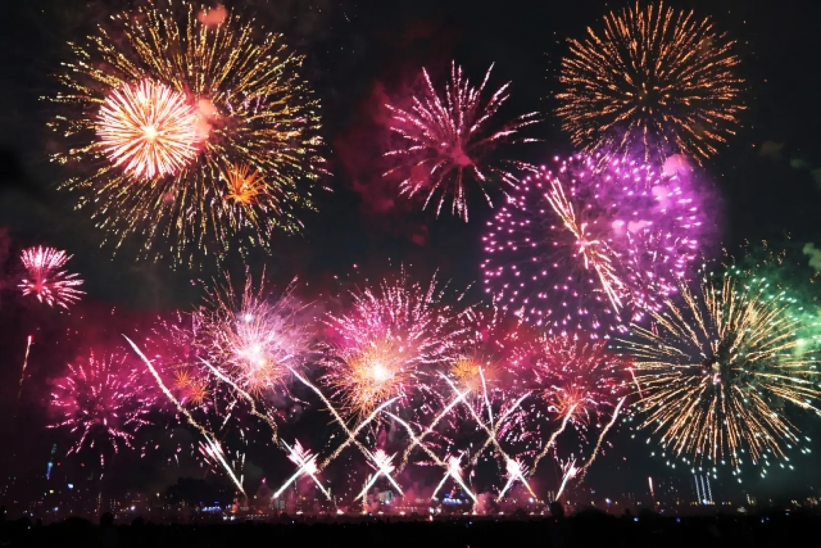 [Limited Time] Kansai Day Tour 2023 — SUMMER Wakayama Marina City Fireworks Show｜Depart from Osaka