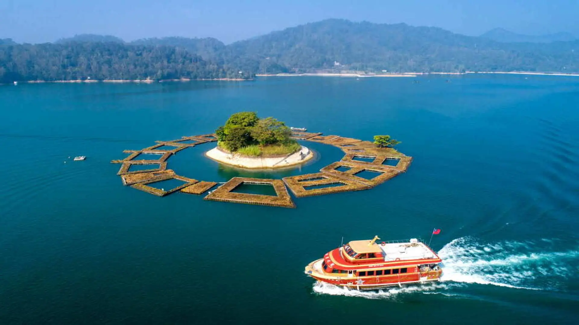 Taiwan Chartered Day Tour | Taipei, Taichung, Hualien