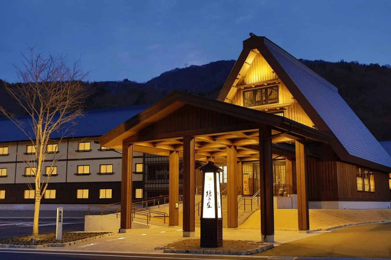CLUB TOURISM排名第一的酒店“禦宿湯之莊”，擁有令人放鬆的天然溫泉