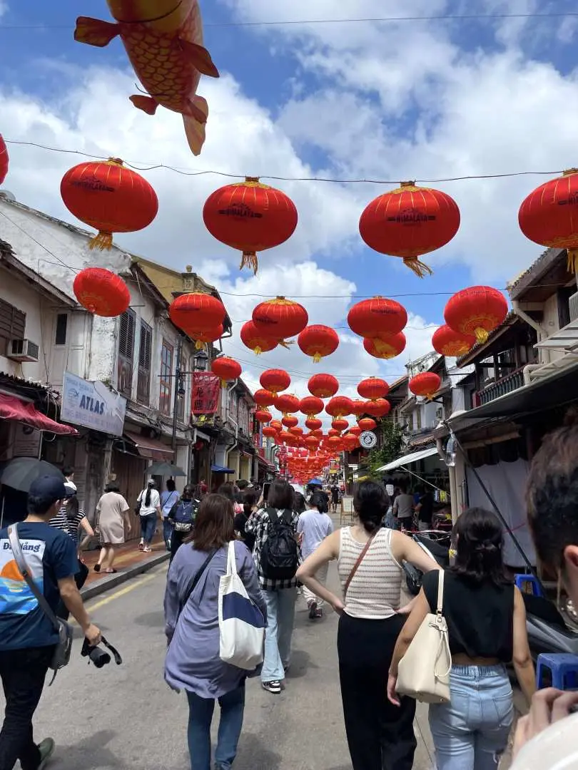 멜라카의 유명한 존커 스트리트(Jonker Street)에서 점심 식사