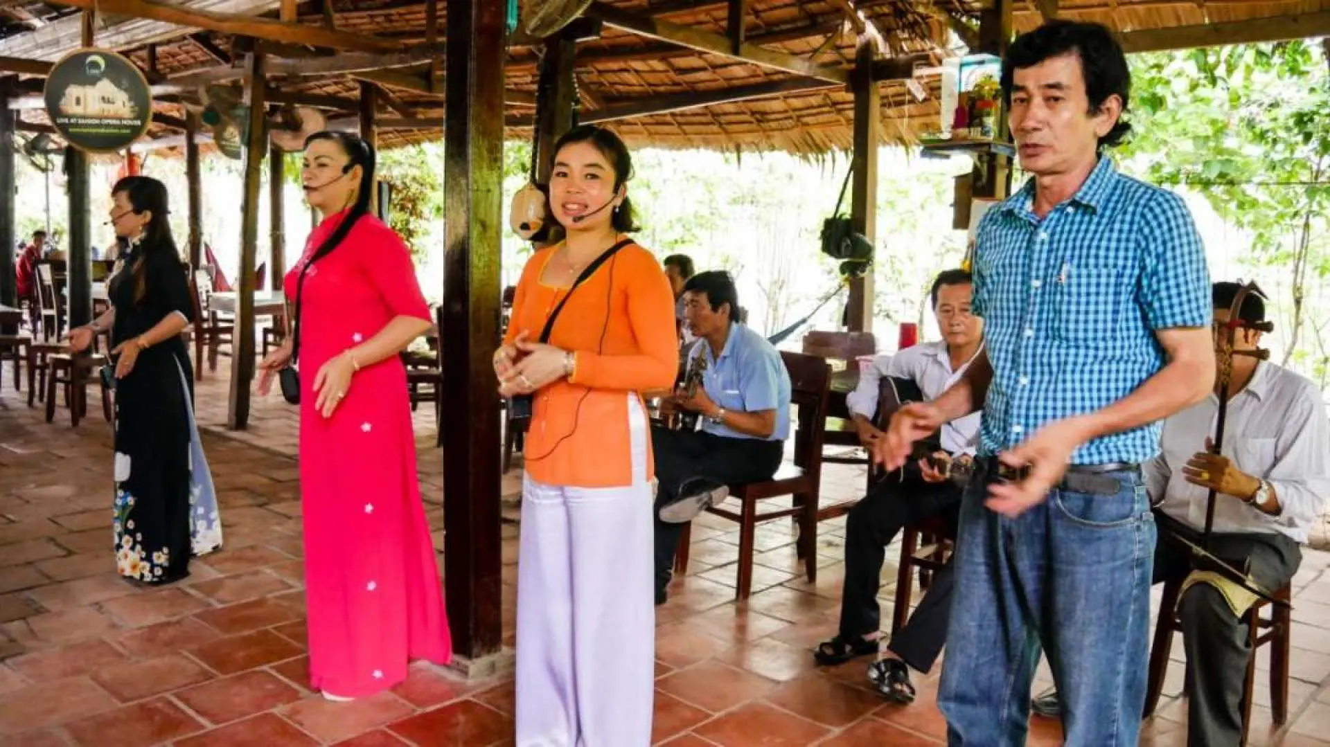 欣賞越南傳統音樂表演