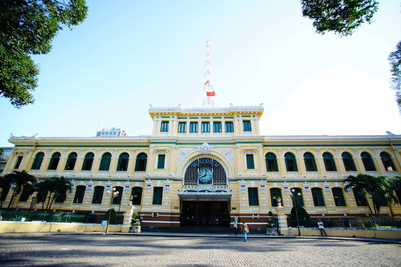 加购步行导览可以接续行程花费短短的时间深入走访胡志明市区经典地标