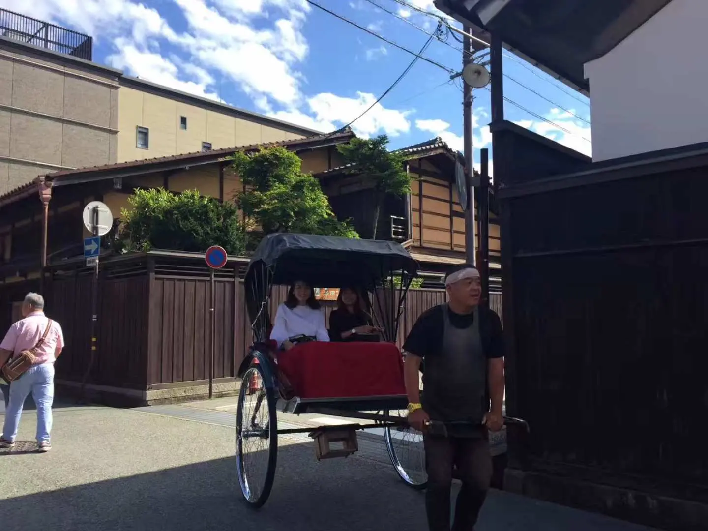 Strolling in Gaoshan Ancient Street