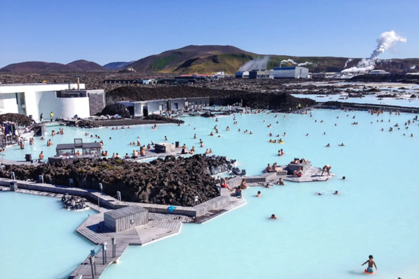 【阿姆斯特丹／雷克雅未克(約3小時20分)〉89公里〉入●藍湖溫泉Blue Lagoon〉冰島西南部〉追尋極光第乙晚】