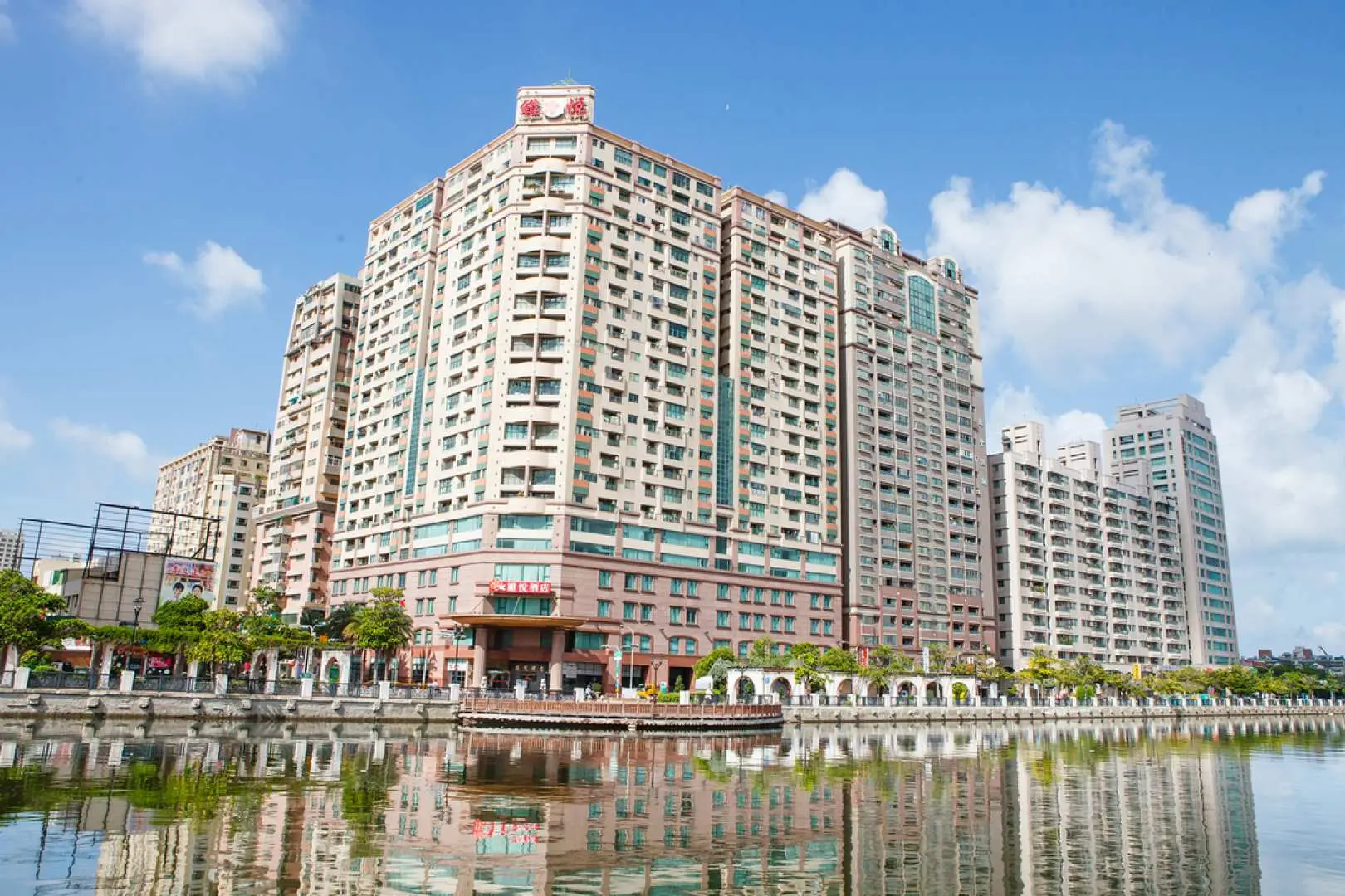 入住台南榮興金鬱金香酒店，享受美好的夜晚
