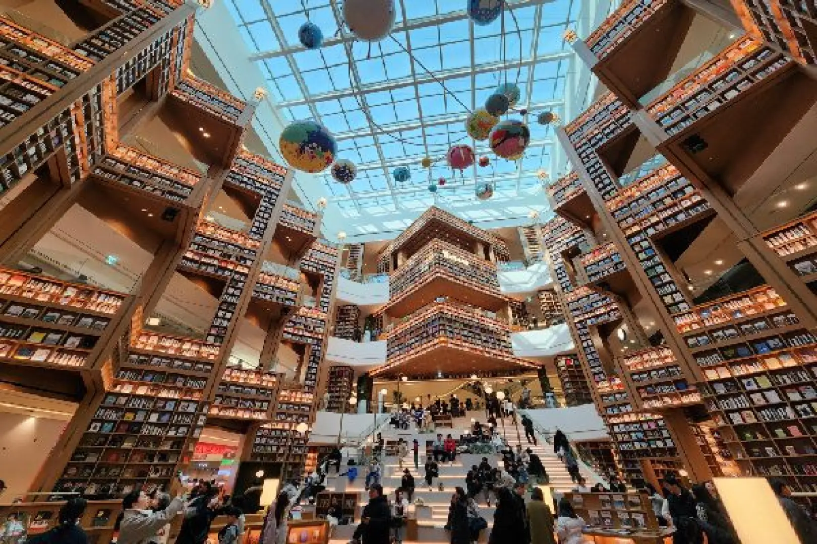【採草莓體驗〉韓式汗蒸幕體驗〉水原行理團路〉Starfield星空圖書館2.0】