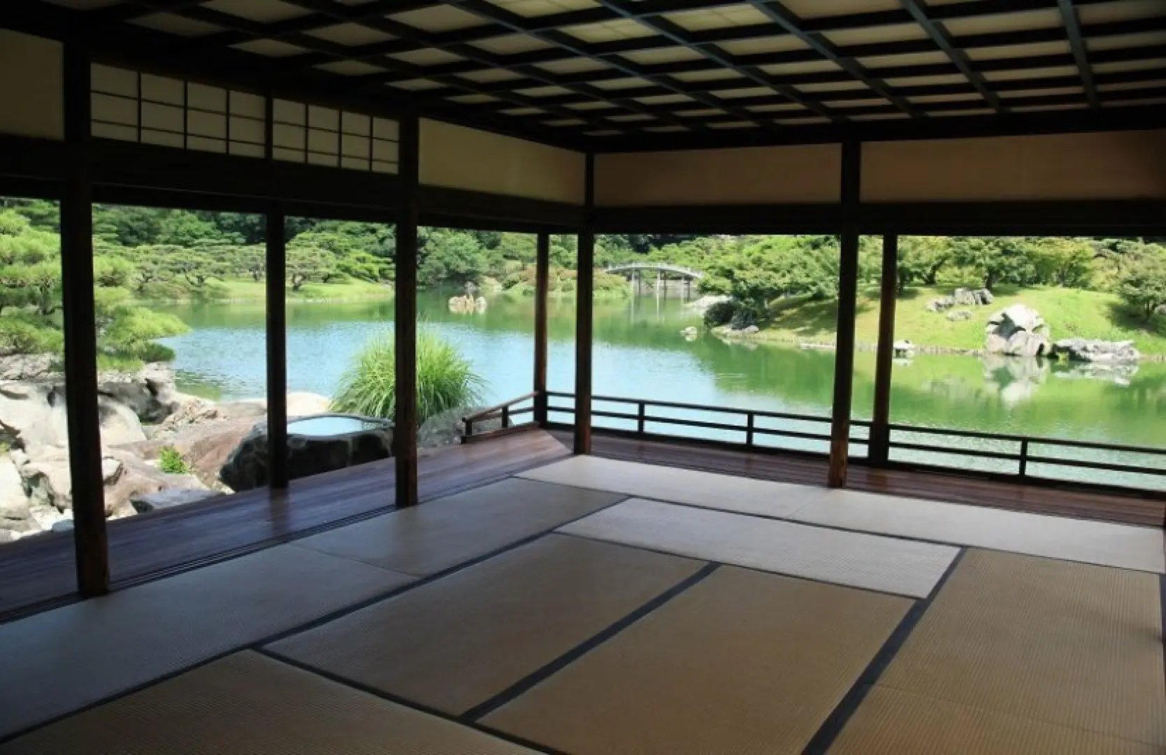 【入●米其林星級景點~栗林公園〉入●掬月亭(品嘗日式煎茶)〉高松／台中】