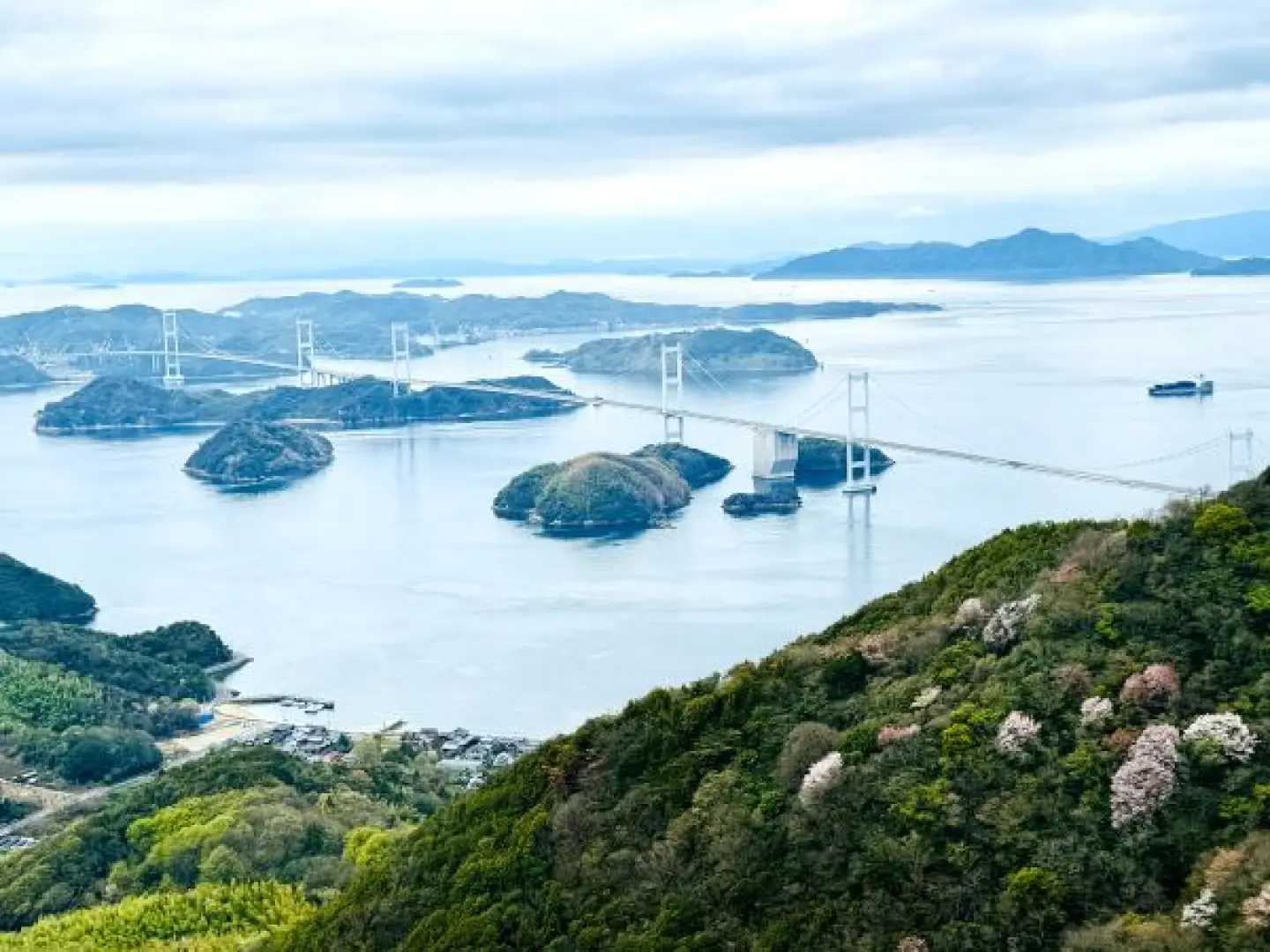 【照●原爆和平紀念公園〉車●島波海道〉照●龜老山展望台〉入●松山城(纜車來回+上天守閣)】