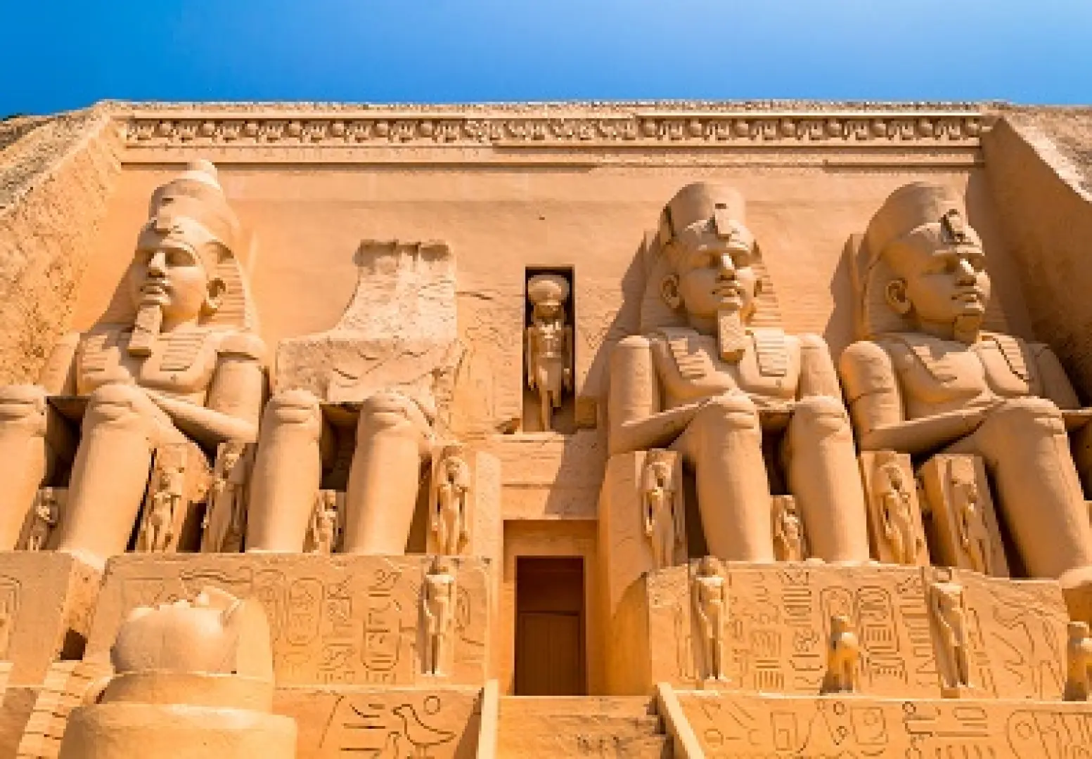 【亞斯文〉入●阿布辛貝大小神殿Abu Simbel〉入●康夢波雙神殿Temple of Kom Ombo〉艾德福(尼羅河巡航)】
