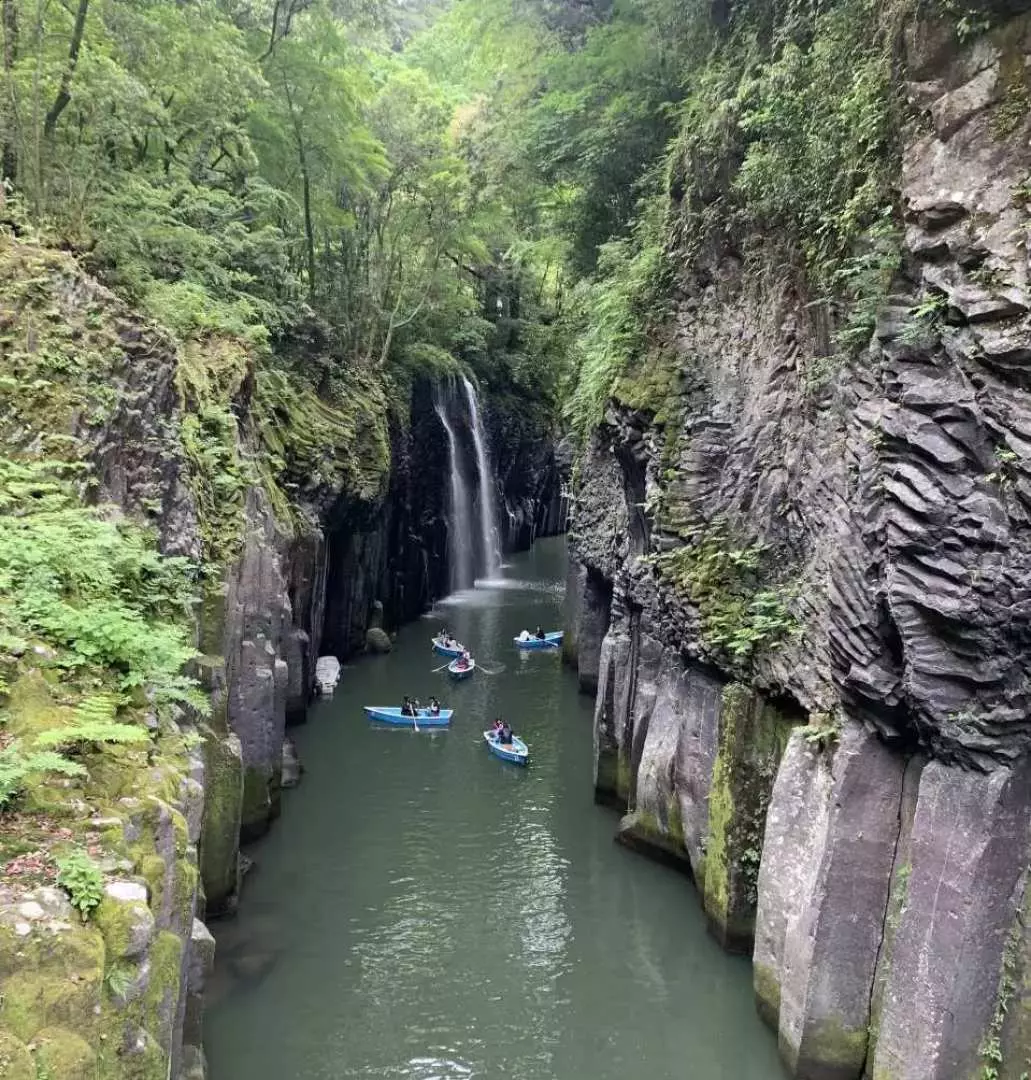 【 路線 C 】高千穂峽谷行程：大觀峰（約30分鐘）～天安河原・天岩戸神社（約60分鐘）～高千穗峽谷（約80分鐘）～高千穗天空小火車（乘車時間約30分鐘、停留時間約40-60分鐘）
