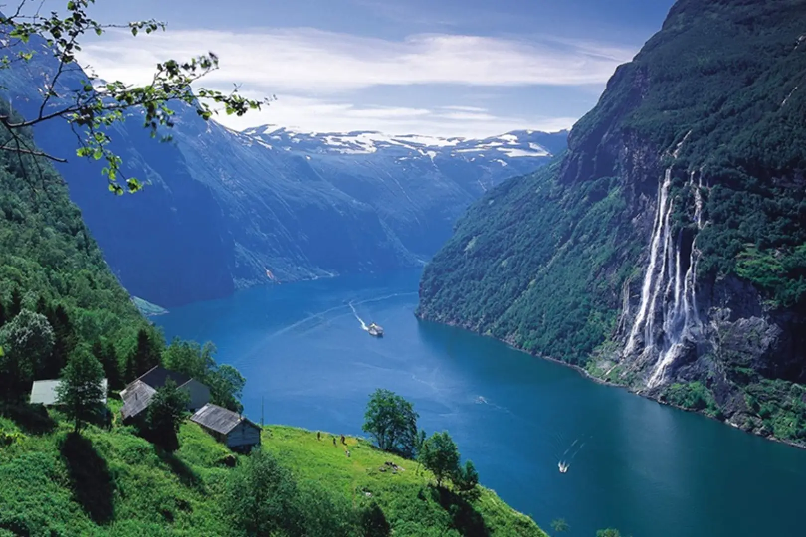 【蓋倫格峽灣Geirangerfjord〉老鷹公路眺望台Flydalsjuvet】
