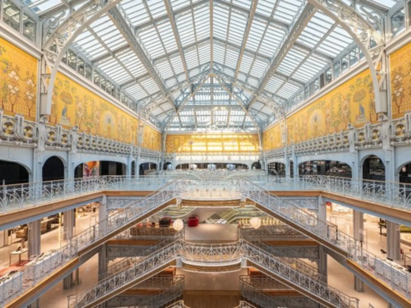 【巴黎〉羅浮宮Louvre Museum(中文導遊解說)〉法式香煎鴨胸不●〉照●艾菲爾鐵塔Eiffel Tower〉照●左岸Rive Gauche〉照●莎士比亞書局Shakespeare and Company〉車●聖母院Notre-Dame de Paris〉照●莎瑪麗丹百貨公司La Samaritaine】