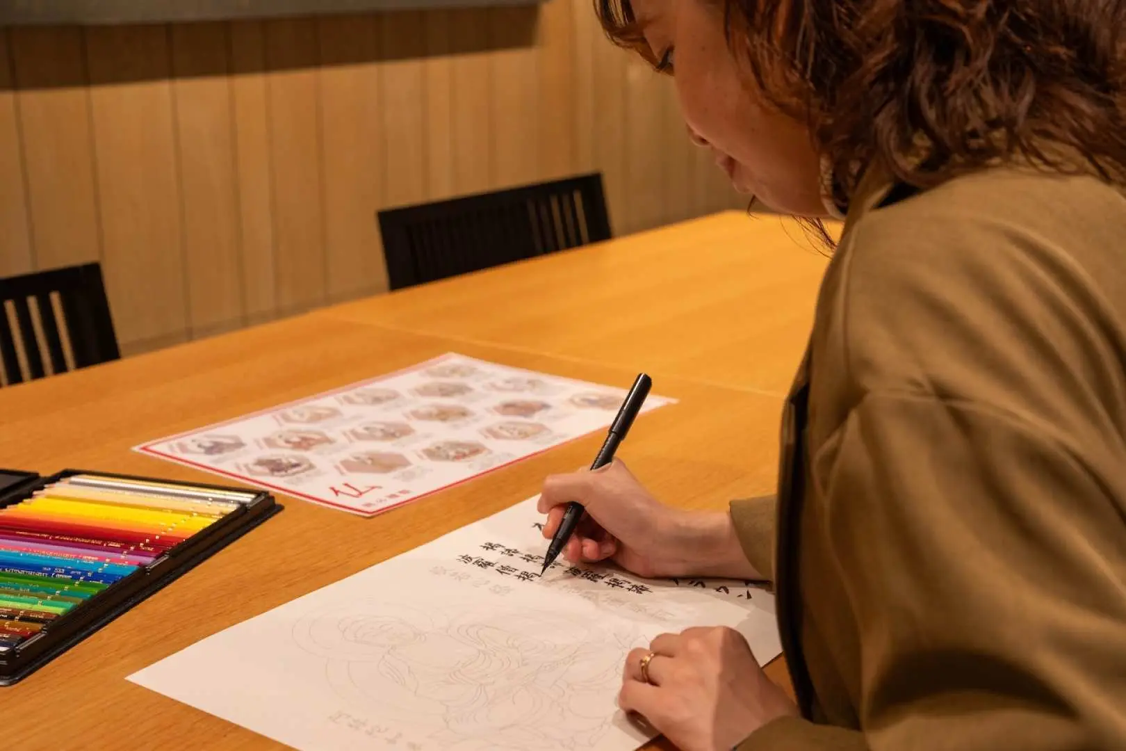 Meet at the front desk and experience copying sutras in the restaurant or in your guest room