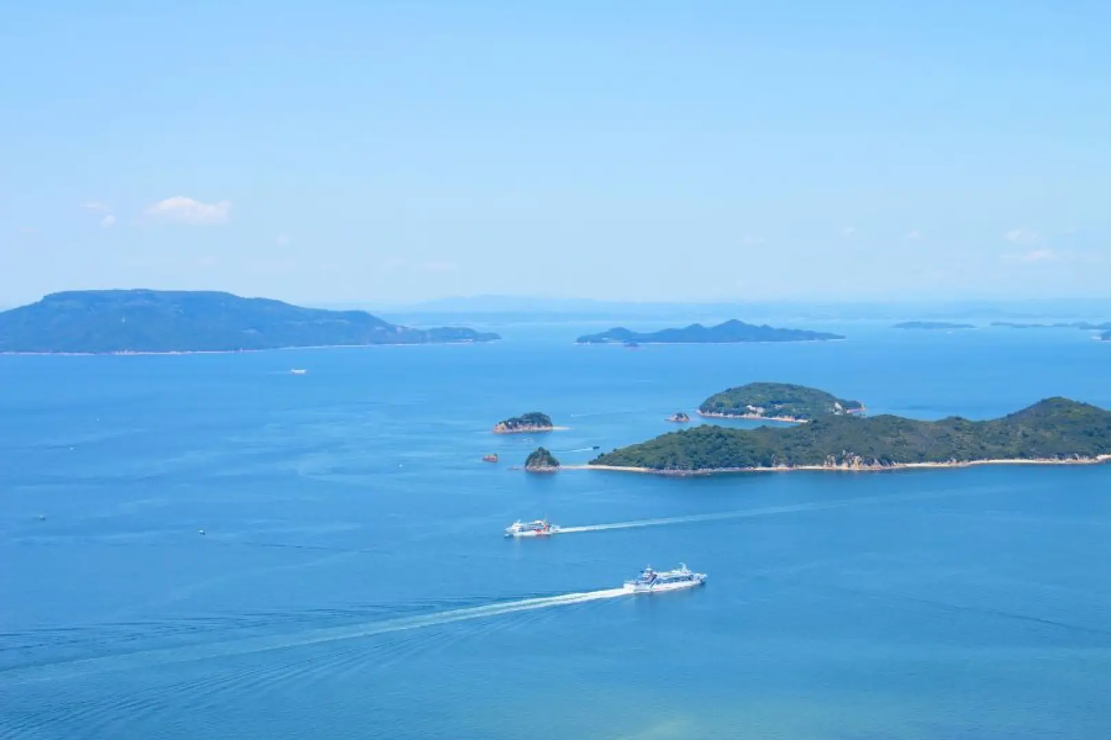 【入●小豆島渡輪(瀨戶內海)〉高松港～土庄港〉入●日本三大最美溪谷~寒霞溪公園(單程纜車)〉入●小豆島橄欖公園〉入●天使之路〉土庄港～高松港】