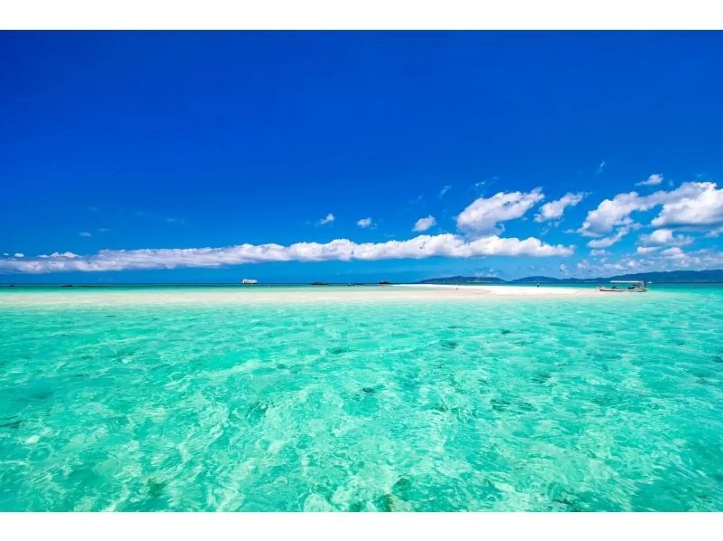 幻の島上陸の一番のタイミング！？。幻の島が一番きれいにみえる時間帯は実は太陽が一番高い位置にある正午頃。そして一番幻の島に人が少ない時間帯♪完璧なタイミンングでの幻の島上陸です！！