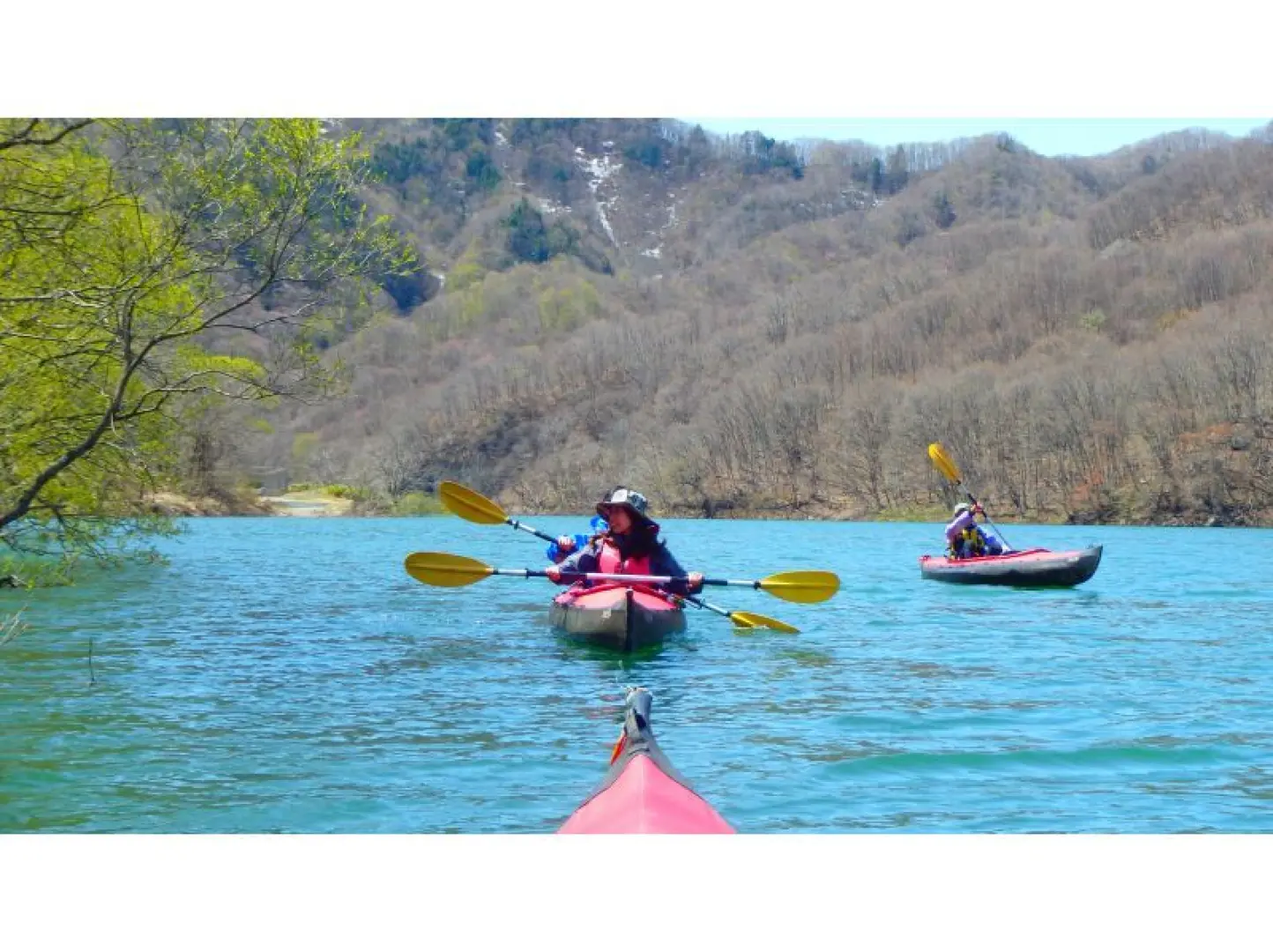 Starting the canoe trip back to the starting point