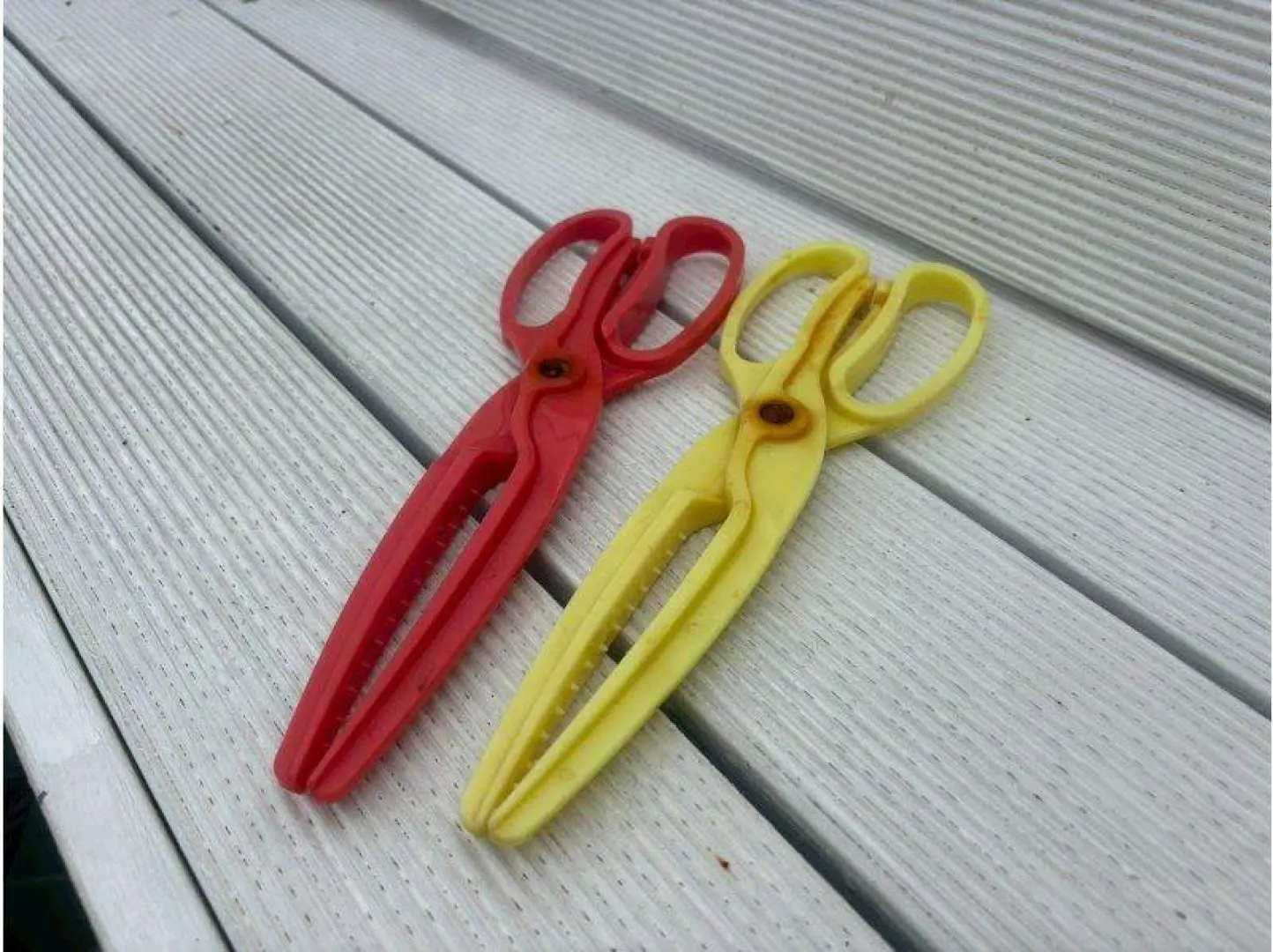 For those who can't touch fish, we also have tools for holding fish!