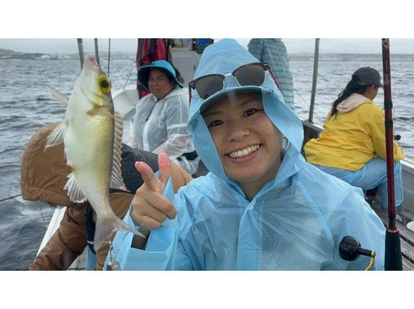 I caught one!!! I got a big one!